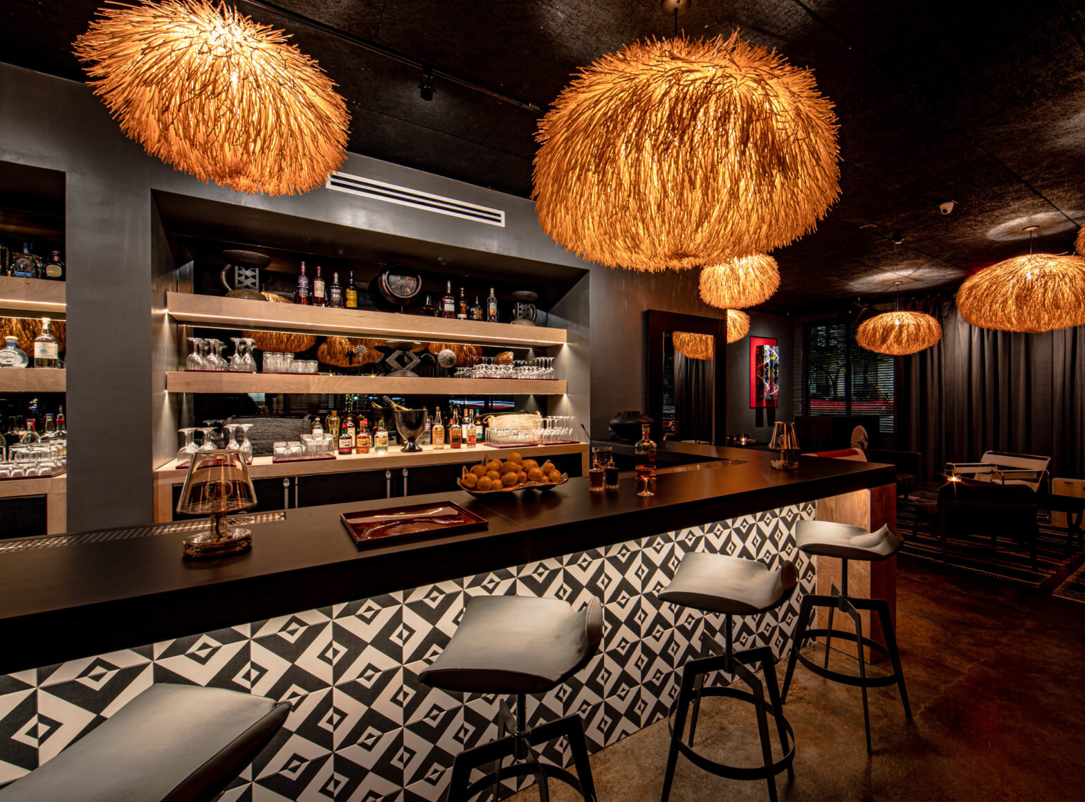 bar_wide_angle5-2-1568x1159.jpg