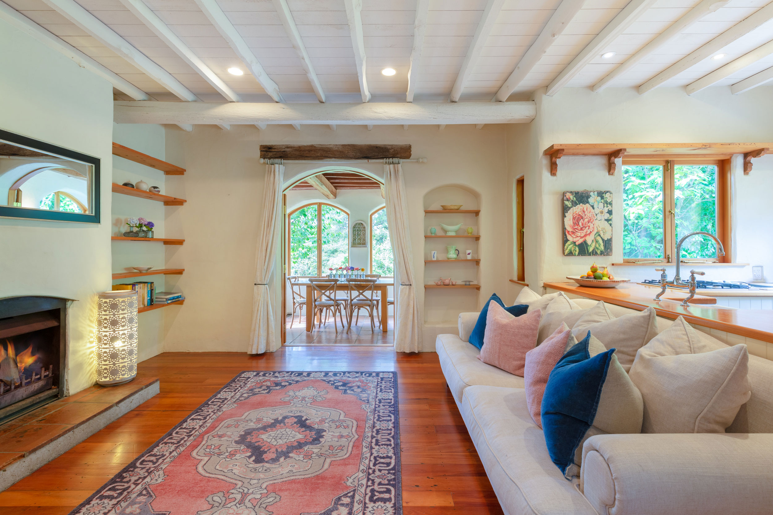 Motueka-River-Lodge-The-Cottage-Living-area.jpg