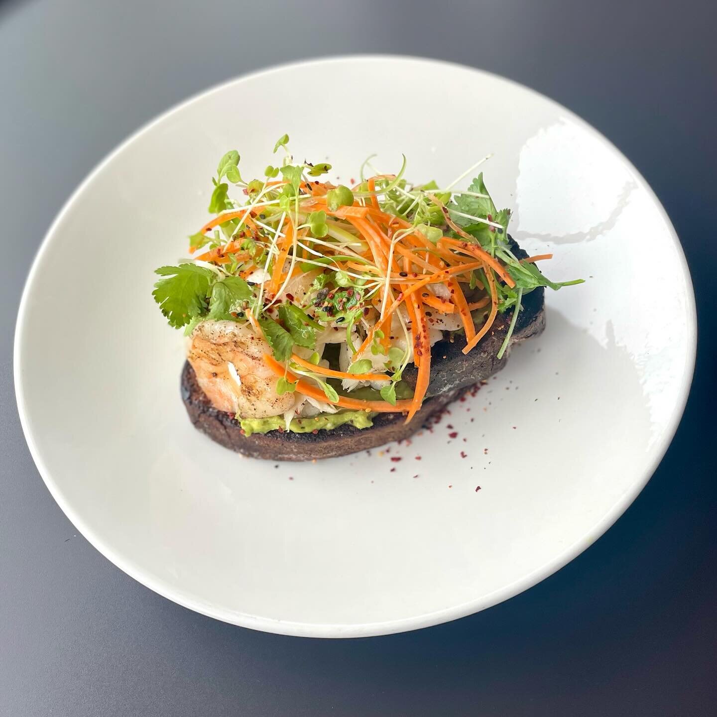 1900 Avocado Toast &bull; dungeness crab and grilled shrimp, white miso pain perdu, poached
egg, crunchy carrot and herbs salad 

New on lunch menu ✨

 📸 @branpanobread #tra1900 #1900bldg #fancytoast