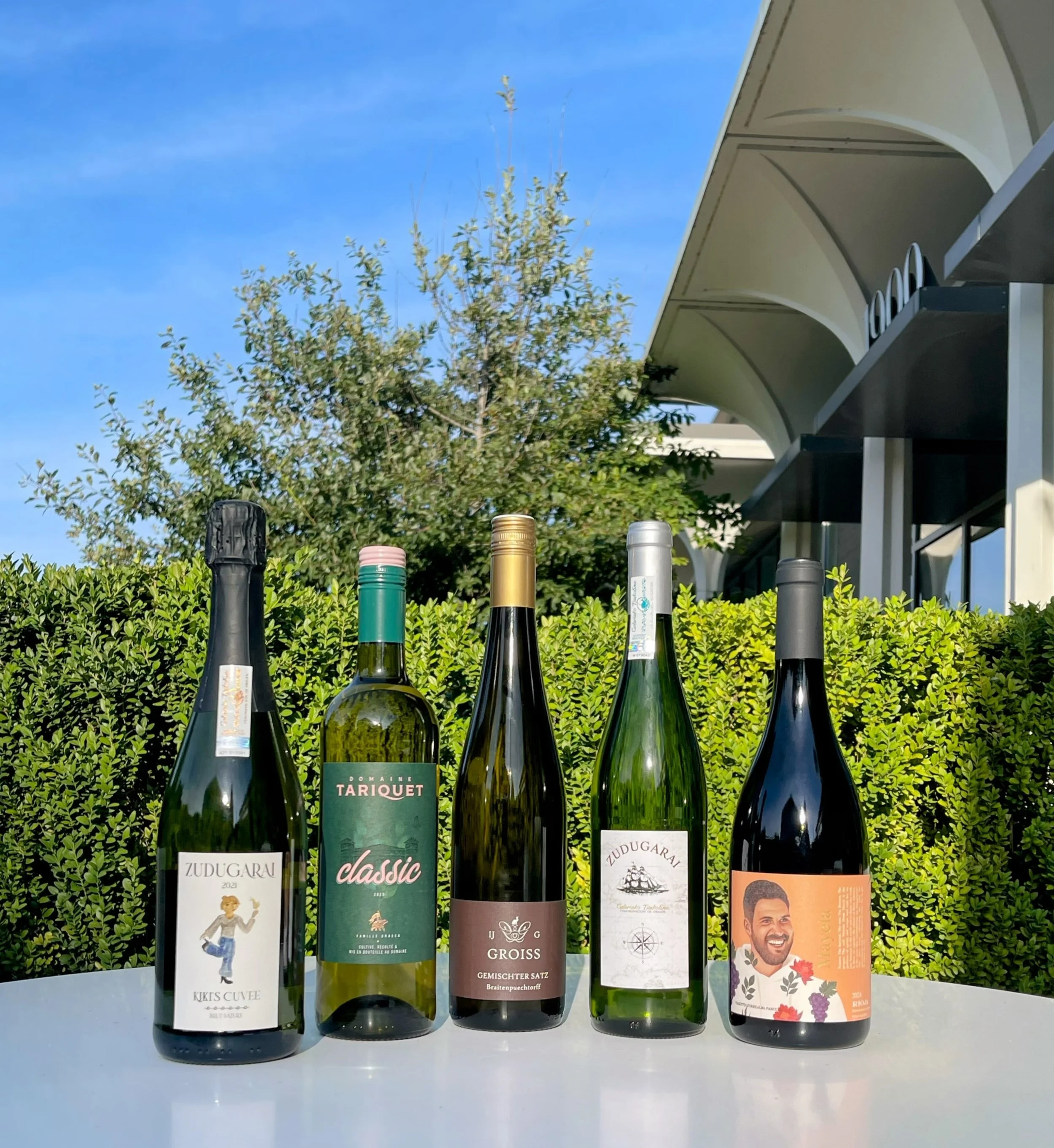 Pretty bottles all lined up for this week&rsquo;s Taste the Summertime List with Doug Frost &hearts;️

&bull; Zudugarai &lsquo;Kiki&rsquo;s cuv&eacute;e&rsquo; 2021

&bull; Ingrid Gross Gemischter Satz 2024

&bull; Domaine Tariquet Classic 2025

&bul