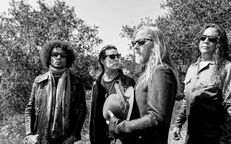 Through the Fog: Jerry Cantrell Discusses the Return of Alice in Chains
