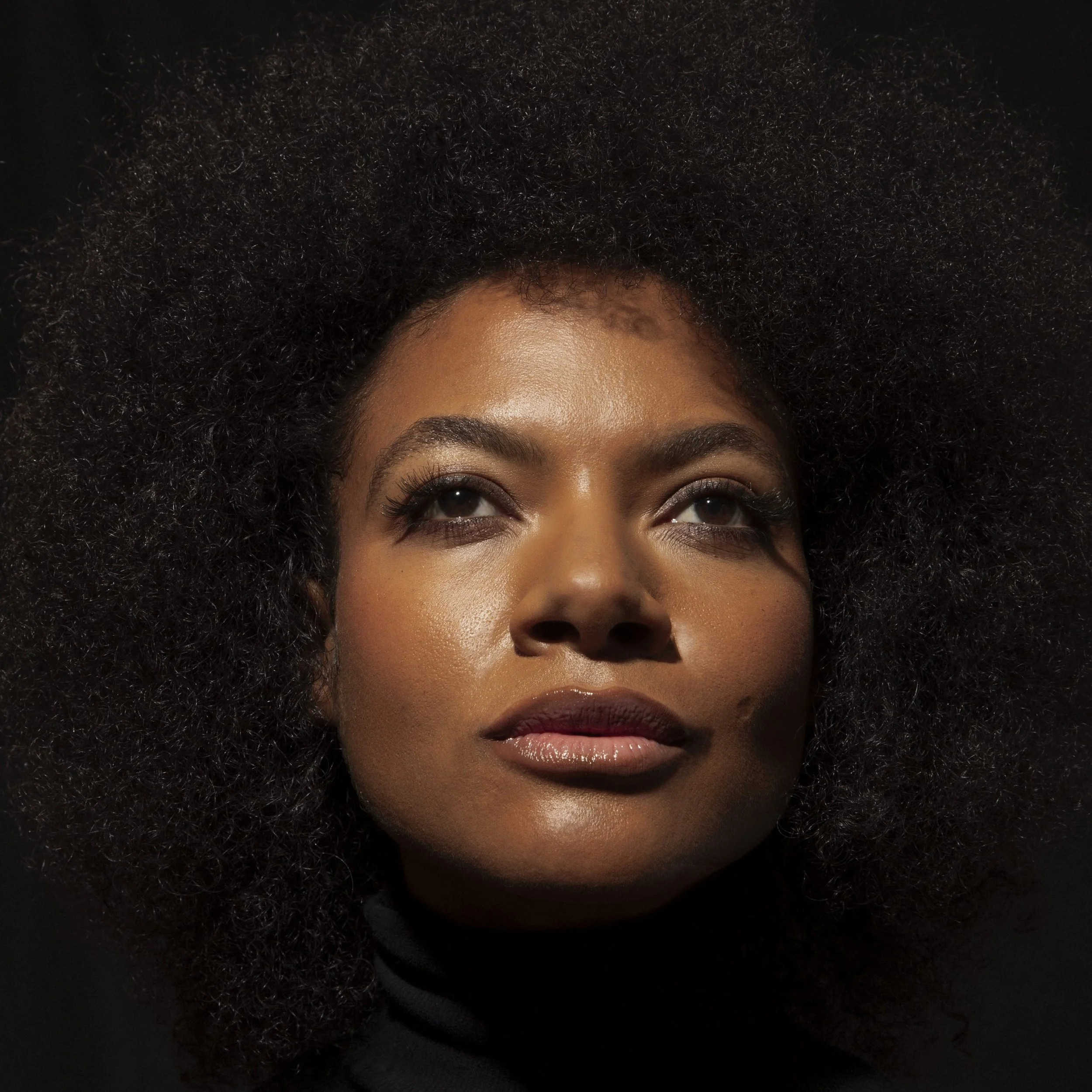 Allison Russell Talks Christmas Traditions, Grammy Noms, Music Discovery and an Abusive Childhood