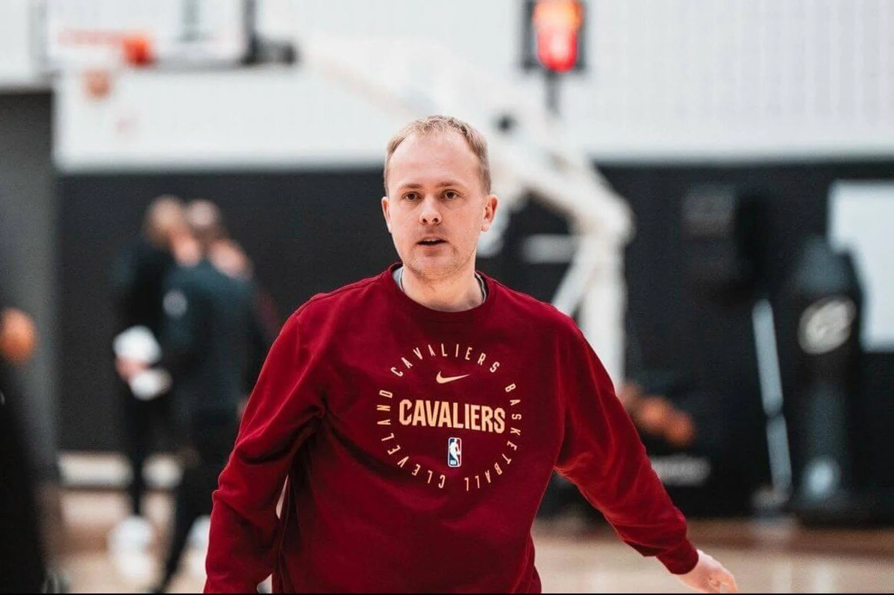 Alex Sarama: how a 30-year-old Englishman became an WNBA head coach