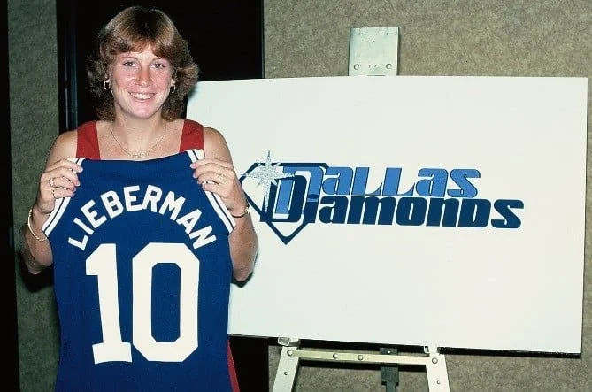 Floods, baskets and Billie Jean King: how the rough and tumble WBL set the stage for the WNBA