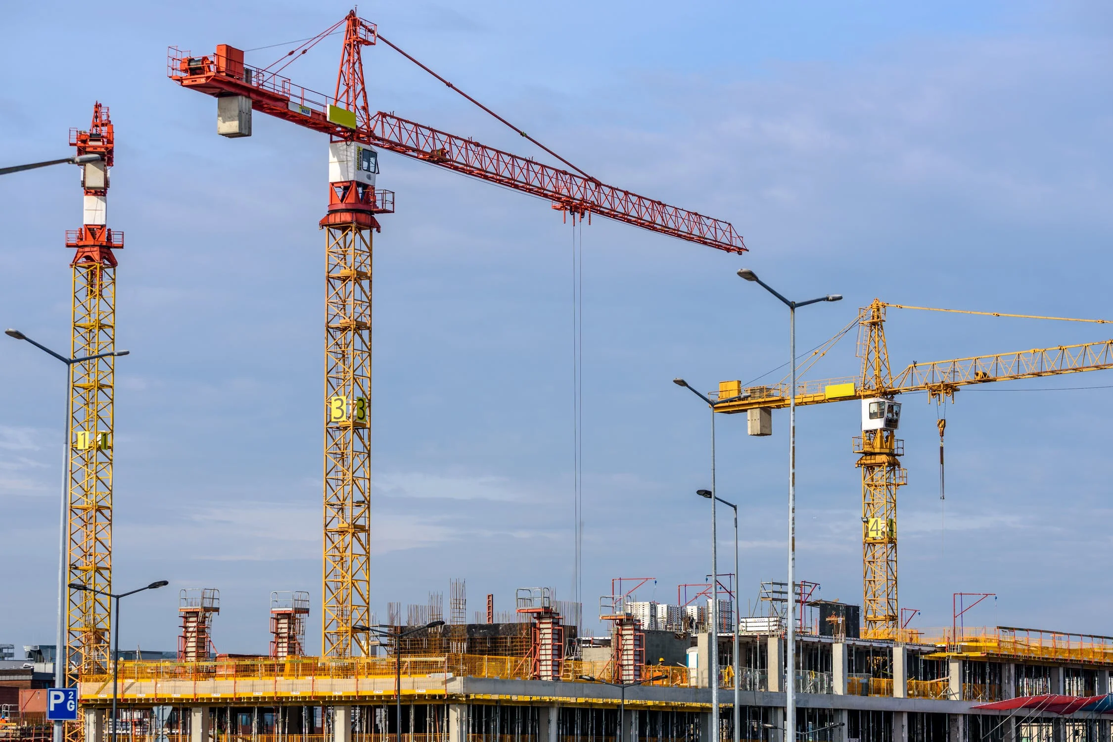 drone-construction-crane.jpeg