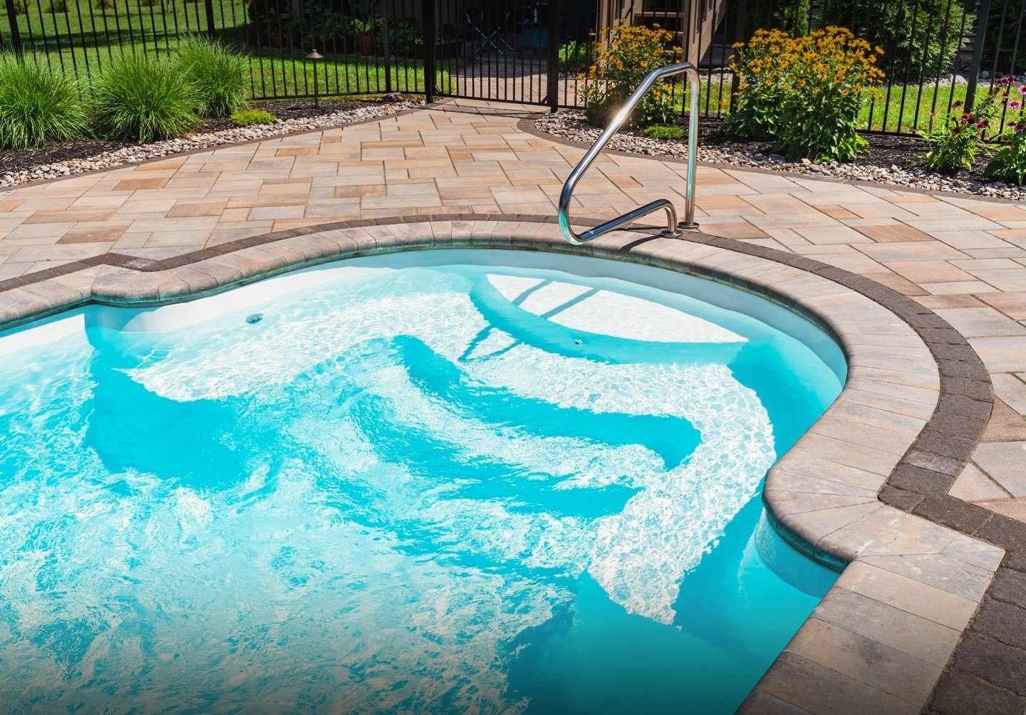 129 days until summer ☀️ there&rsquo;s still time to plan your dream pool and be swimming by June IF you start the design process today! 

We&rsquo;re here to help!