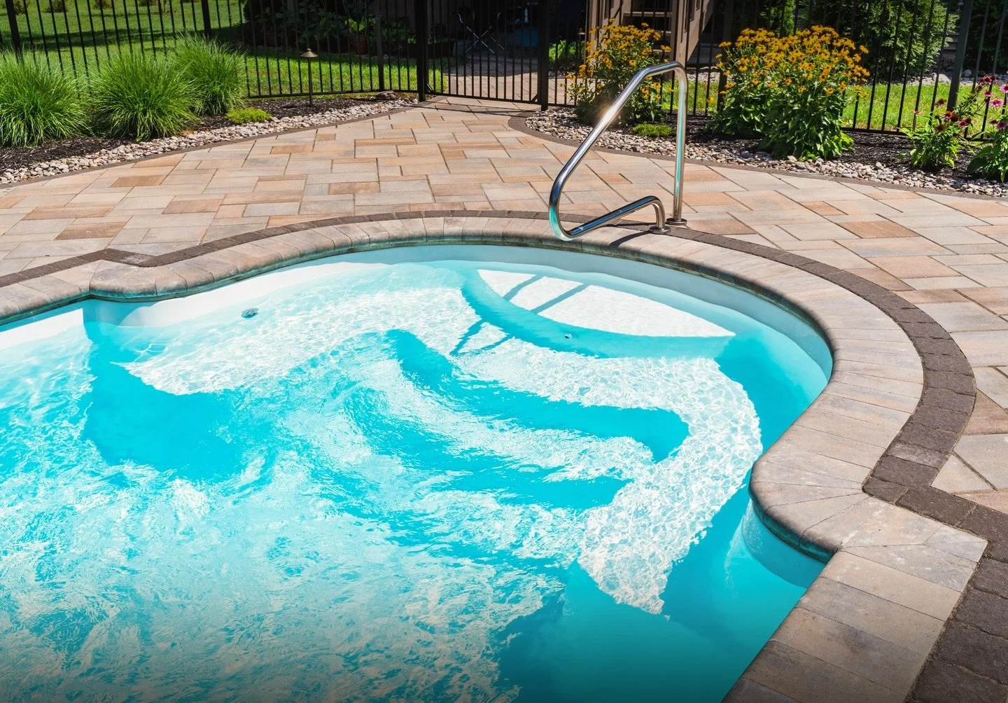 129 days until summer ☀️ there&rsquo;s still time to plan your dream pool and be swimming by June IF you start the design process today! 

We&rsquo;re here to help!