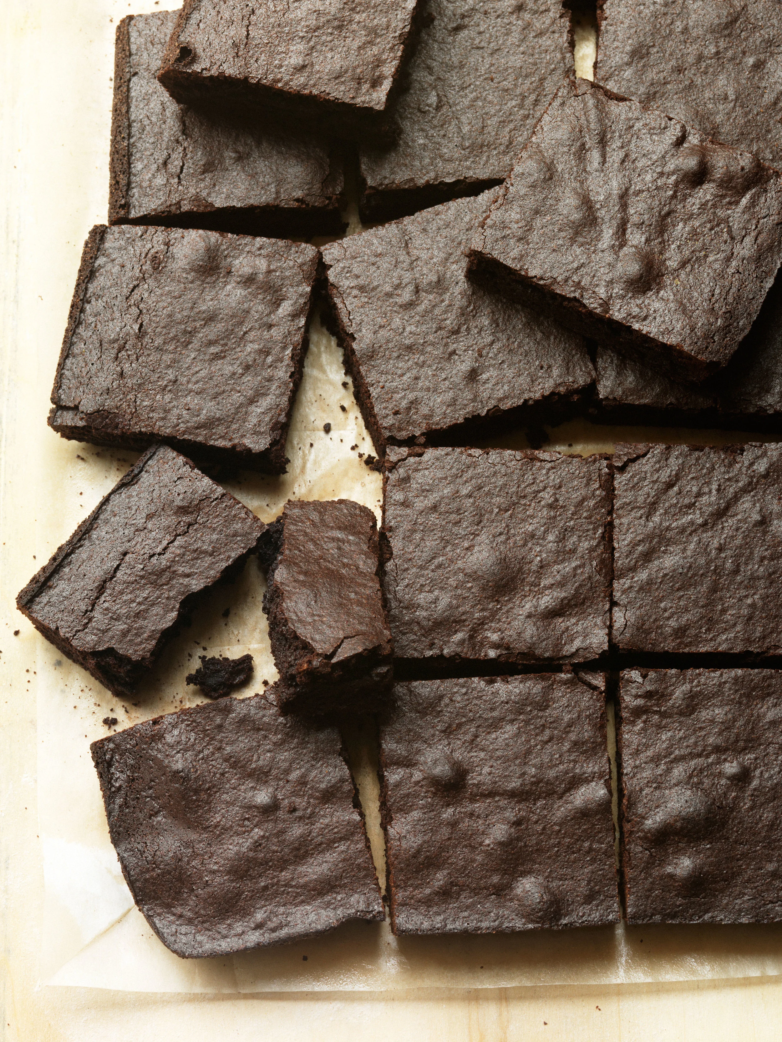 DARK CHOCOLATE BROWNIES_01.jpg