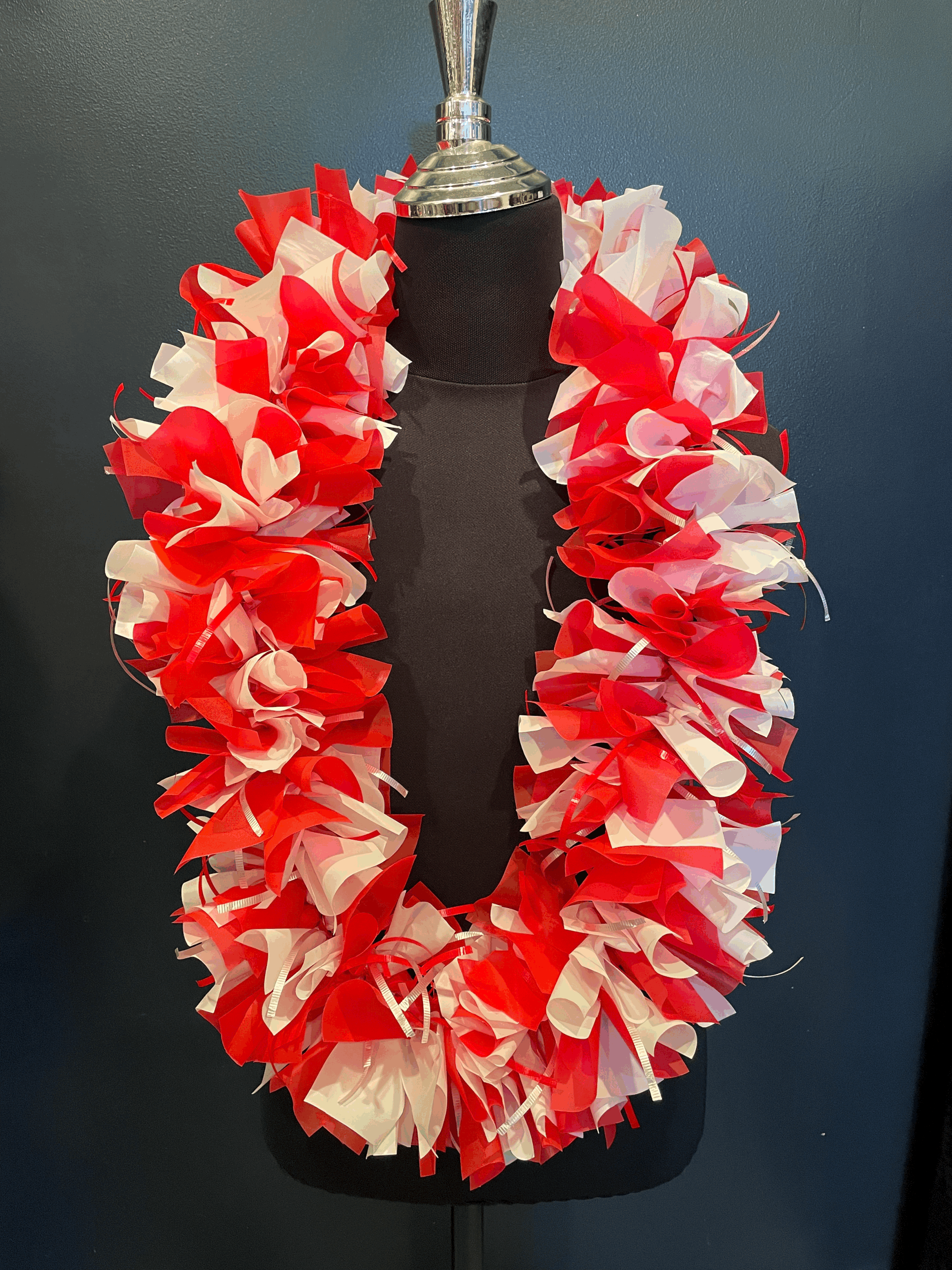 Boa style Bubble gum Lei