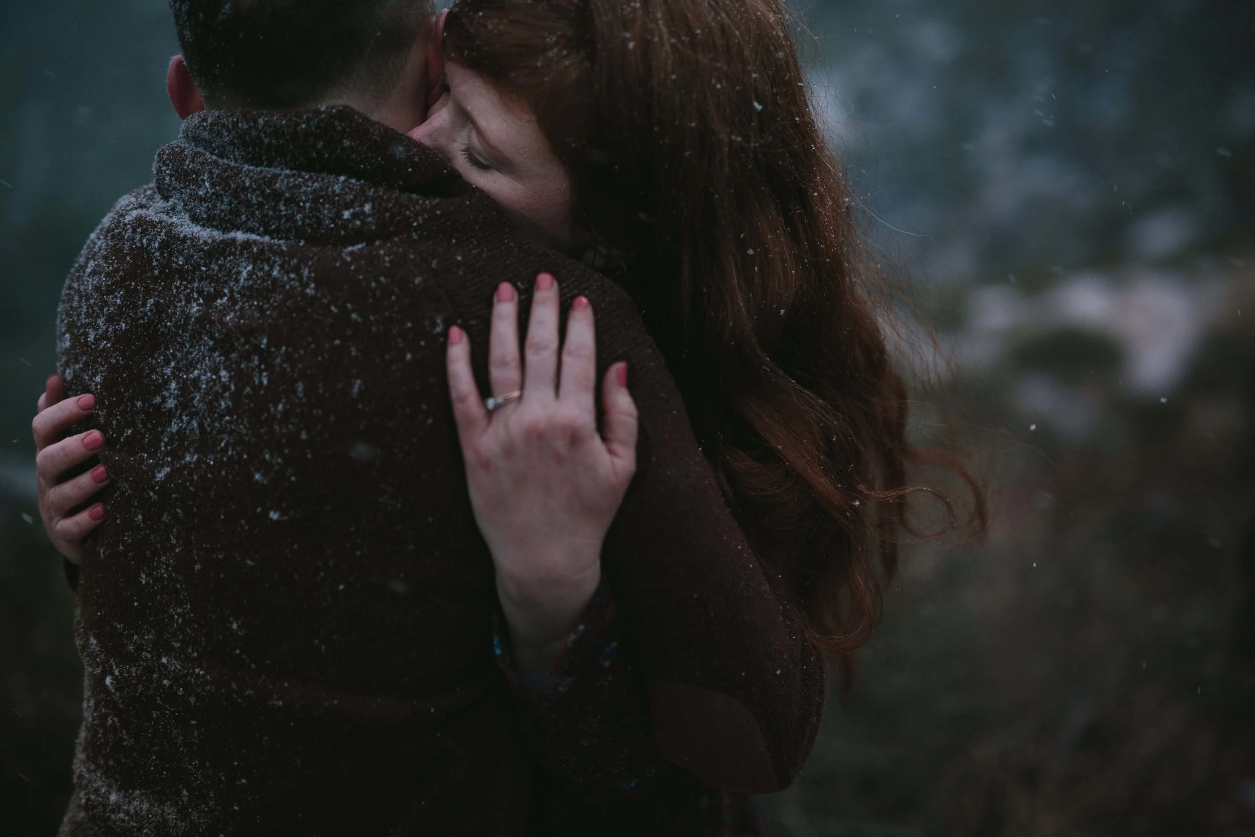 angelescrestforestengagementsession.jpg