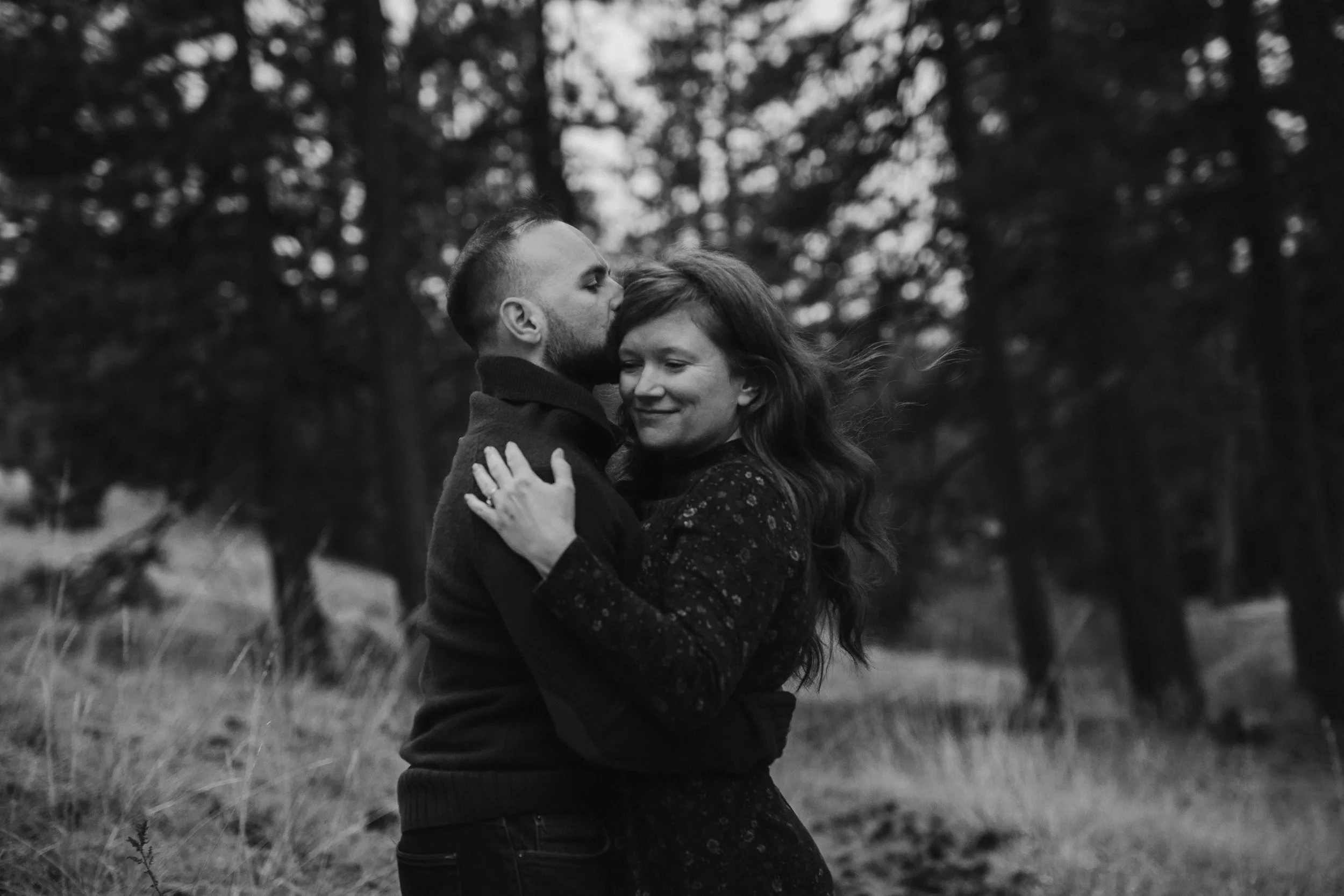 angelescrestforestengagementsession.jpeg