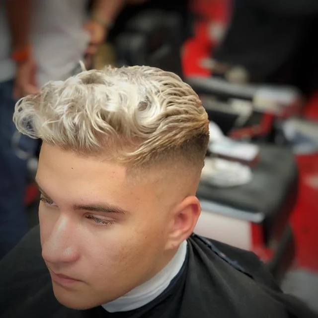 Book your next appointment online @ www.lonniethebarber.com link in bio.......#palmbeachbarber #westpalmbeach #greenacres #wellington #lakeworth #youfit #barber #barbershopconnect