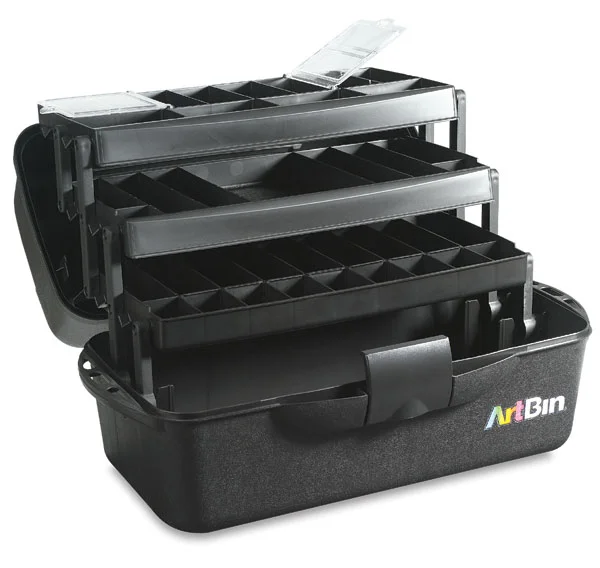 Artbin Essentials 3 tray box. There are lots of Artbin options for carrying supplies. I’ve been using this one for so many years - I might have even gotten it in art school way back when. The great thing is they are super sturdy and never seem to wear out. I like that this keeps my various supplies separated so they aren’t just thrown into a big box. I can find things when I need them!