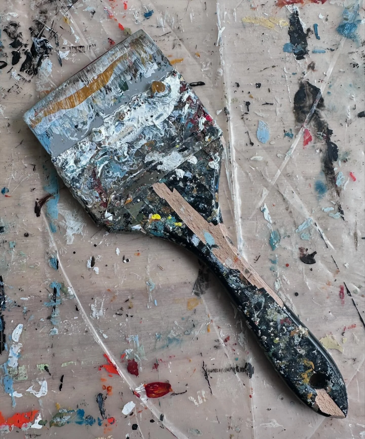 RIP to my beloved color shaper, my favorite painting tool for 20+ years. It&rsquo;s starting to fall apart so may she find beauty in the afterlife. I&rsquo;m excited to see what my new shaper will do!
