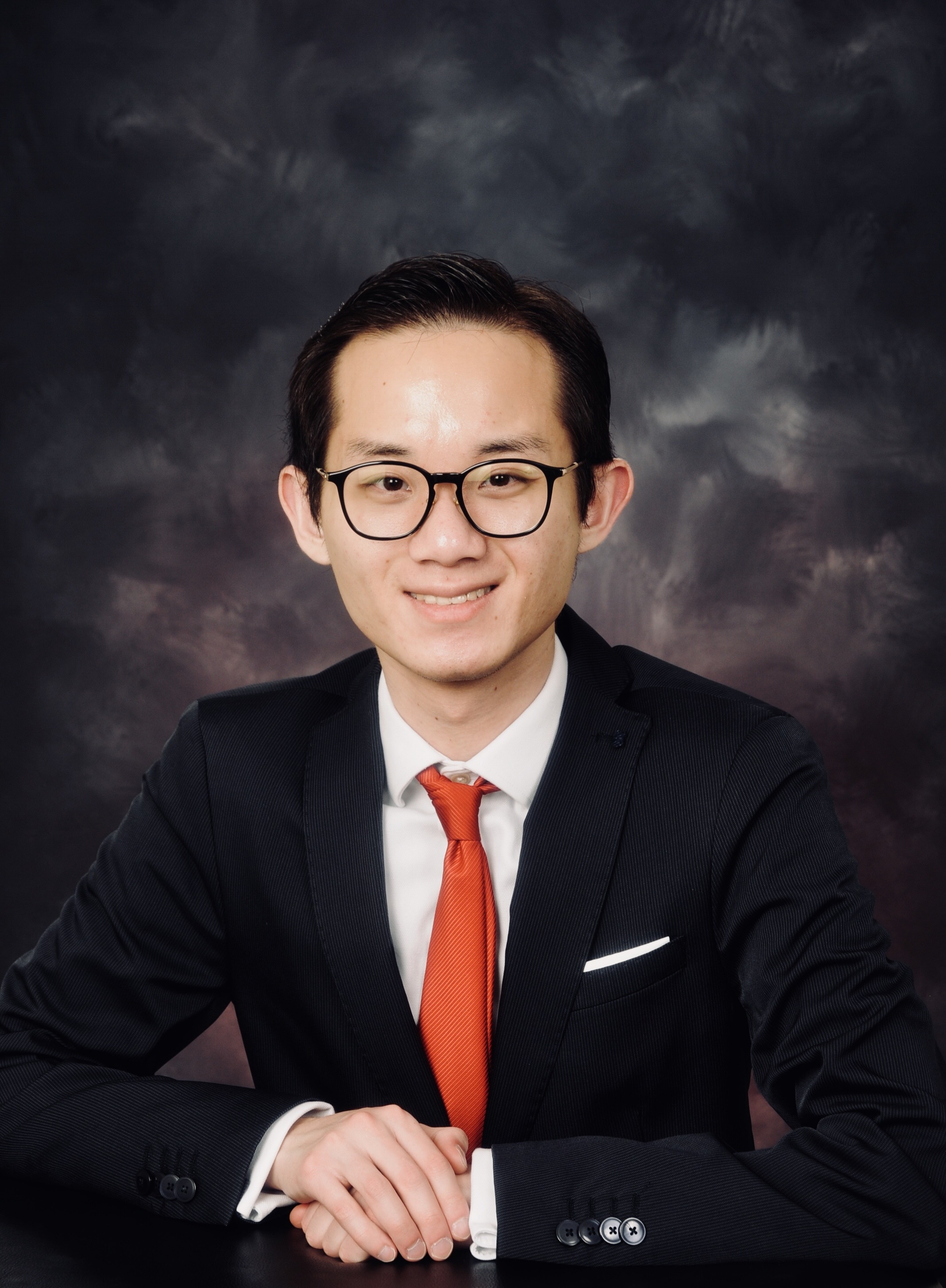 RESUME PHOTO.jpeg