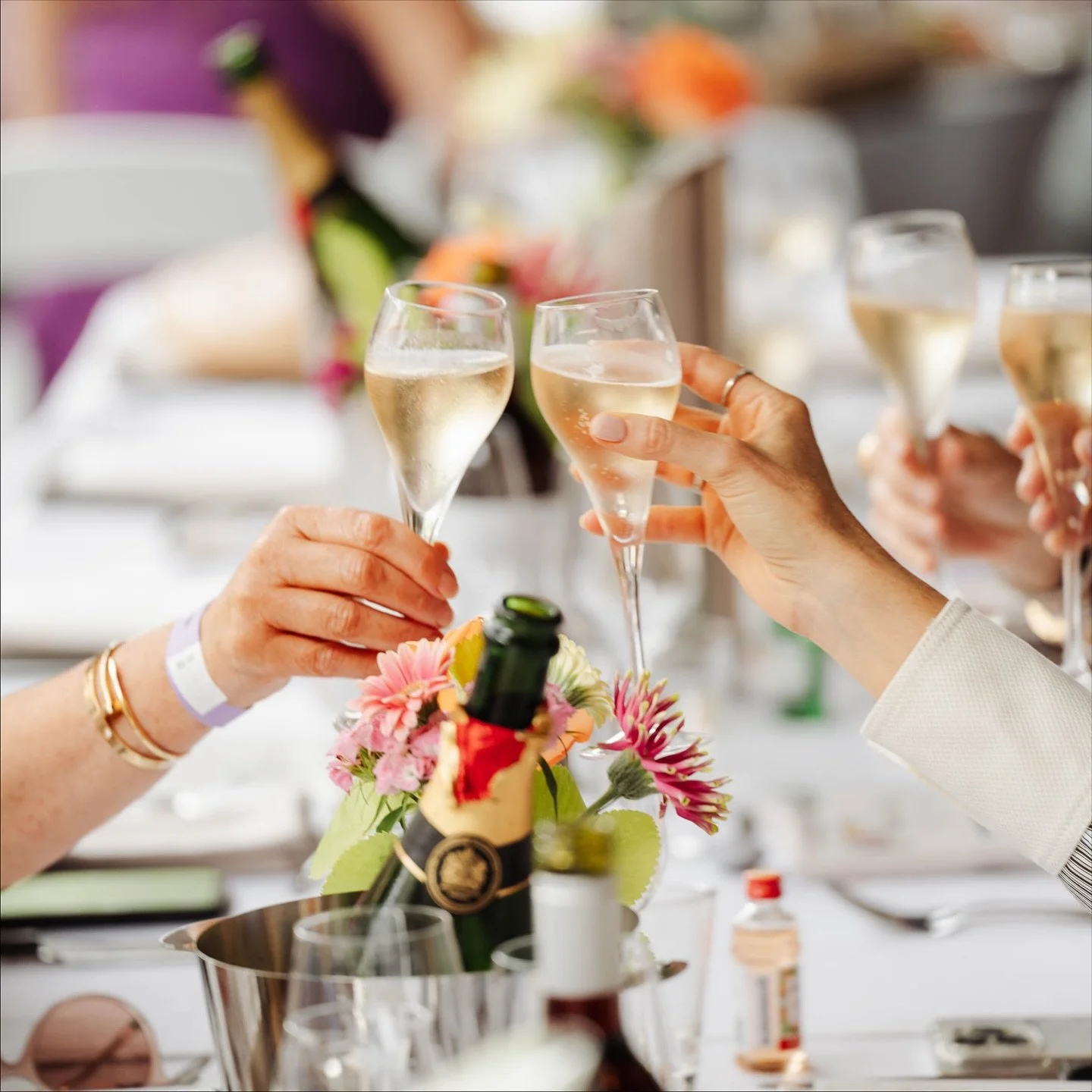 With Halloween &amp; Melbourne Cup in the rear view and Mariah &amp; Michael Bubl&eacute; finally thawed ❄️ You know what that means? ✨ 

It&rsquo;s timeeeeeee to save the date for our annual Local&rsquo;s Christmas Party on Friday, 12 December 🎄⁠
⁠