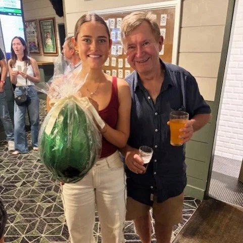 Happy Easter everyone, we hope you&rsquo;re having a lovely day with your nearest &amp; dearest 🐰 

We&rsquo;re open from 12PM &amp; have live entertainment from 2PM 🎶 

Stop by &amp; say hi 👋🏽 

#RoyalOakDB