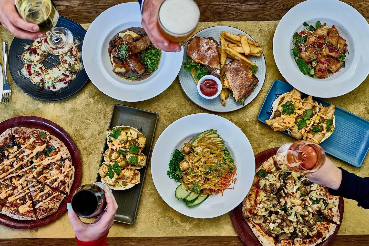 We hope everyone had a lovely Easter 🐰 We&rsquo;re open from 12PM, stop by &amp; say hi 👋🏽 

📍 Bistro // #RoyalOakDB