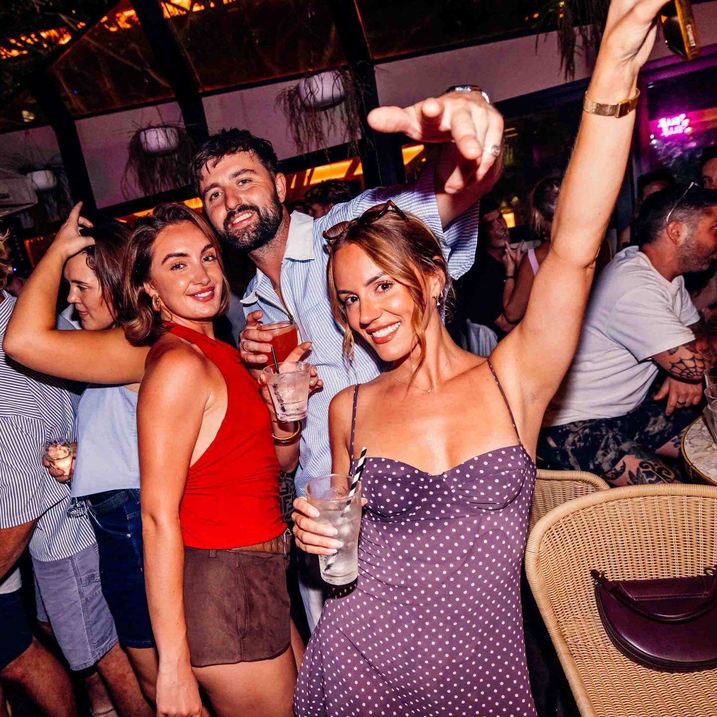 Your long weekend starts NOW! 💥 

Here&rsquo;s the line-up 👇🏽 
🎶 From 5:00PM: @emmanuel_haslam_ 
🎶 From 8:30PM: @willdelezio.dj 

Catchya at Phil&rsquo;s 👋🏽 

📍 Upstairs at Phil&rsquo;s Rooftop // #RoyalOakDB #PhilsRooftopDB