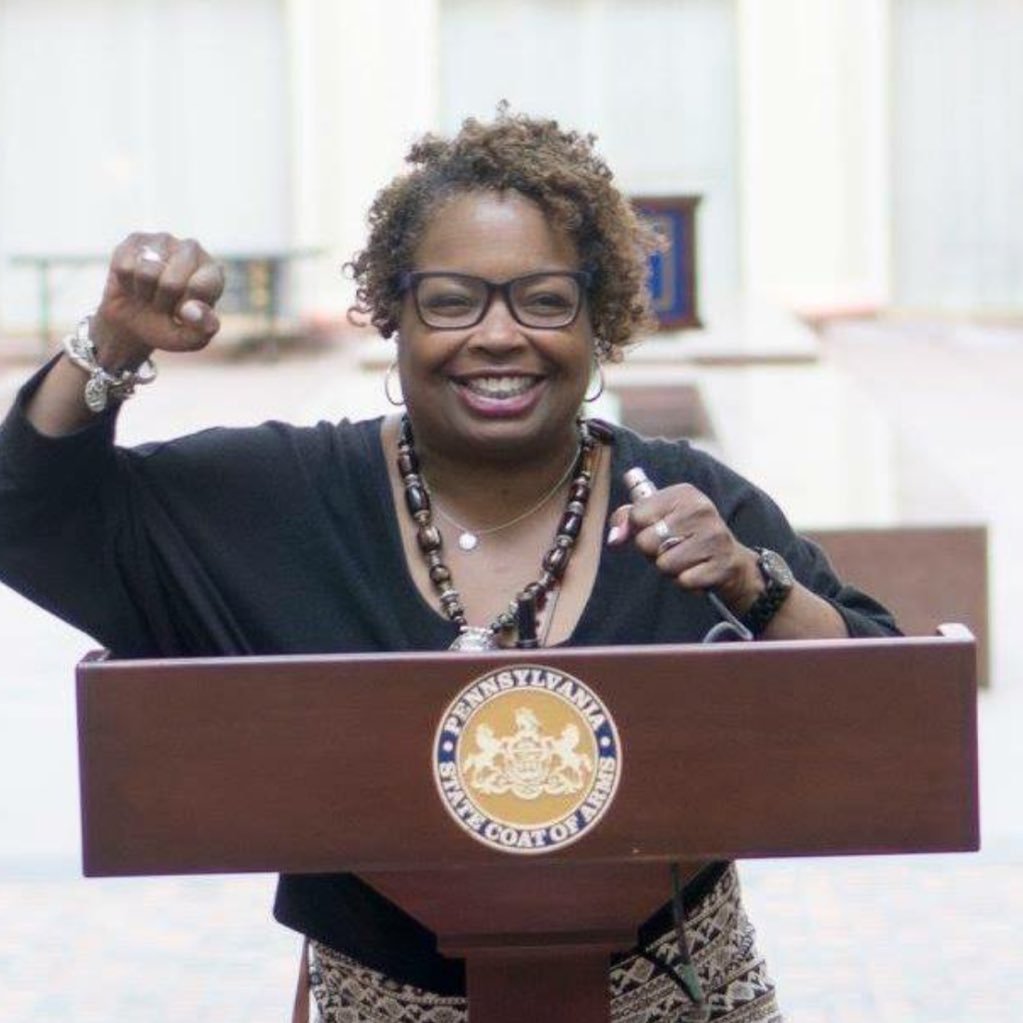 Toya, ARTZ Philadelphia Community Liaison in Northwest Philadelphia (Photo: ARTZ Philadelphia)