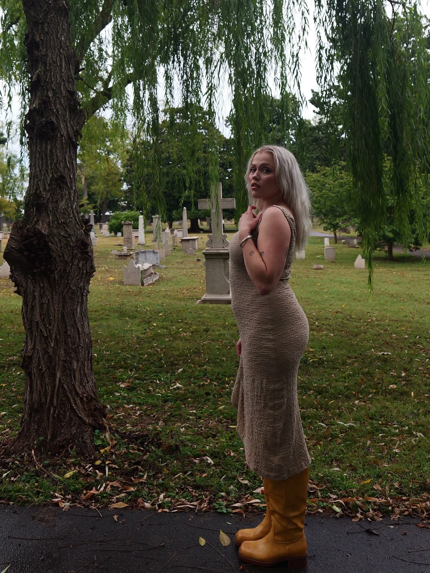 One whole day of &ldquo;He&rsquo;s Not God&rdquo; ✝️✨ thank you for listening🫶🏻
📸 @yourfriendjuniper_