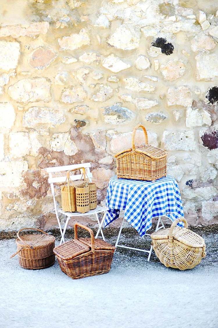 Vintage French Country Picnic Basket