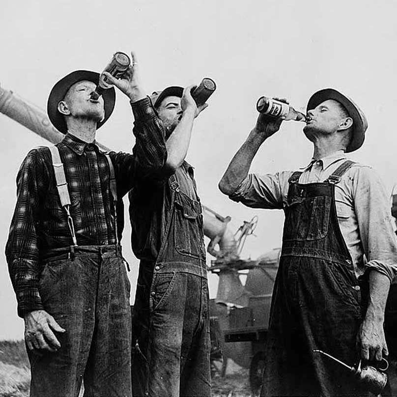 farmers-drinking-square.jpg
