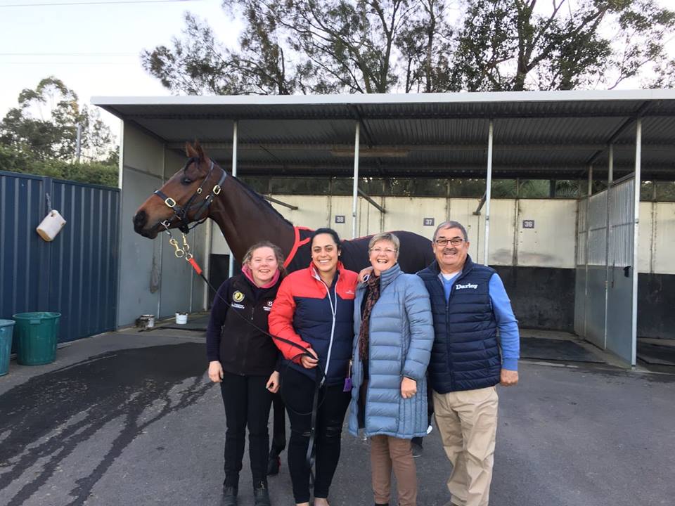 Lady I Am after her win pictured with Ella and Lindy from Snowden Racing and Deb & Mike