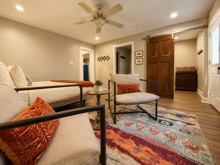 Furnished studio at Arlington Rentals