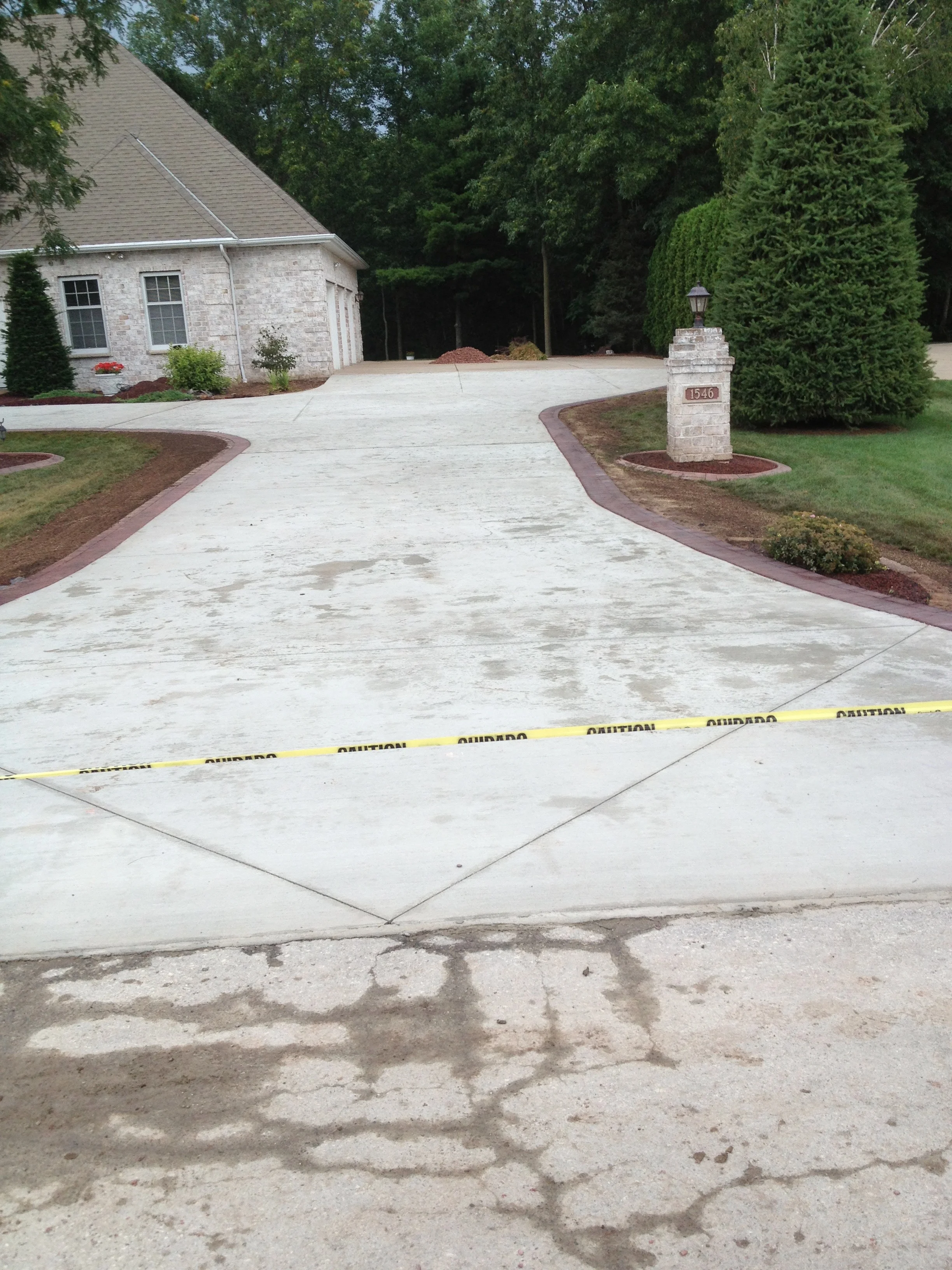 Broom finish driveway