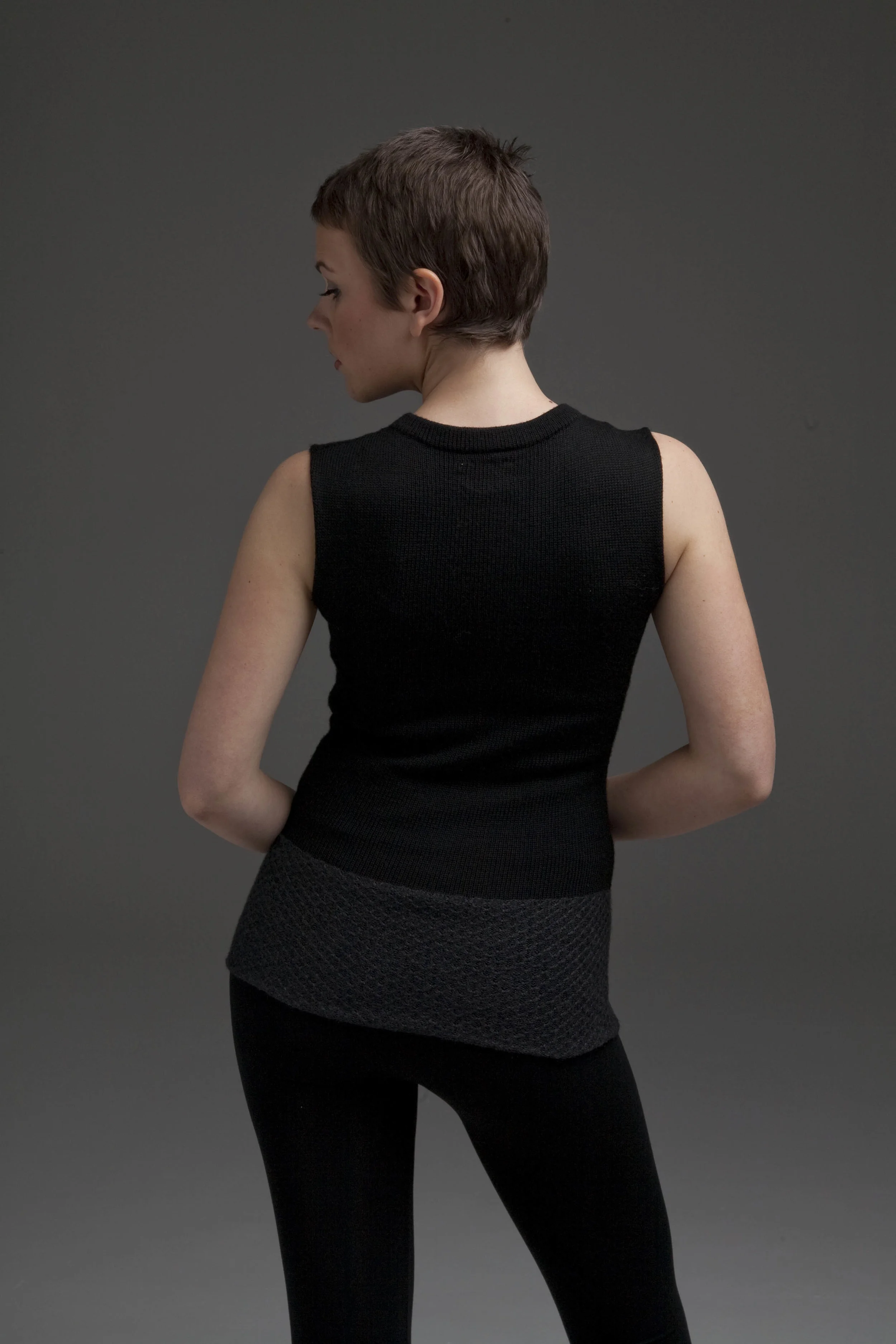 fibre-red-tuck-edge-vest-2.jpg