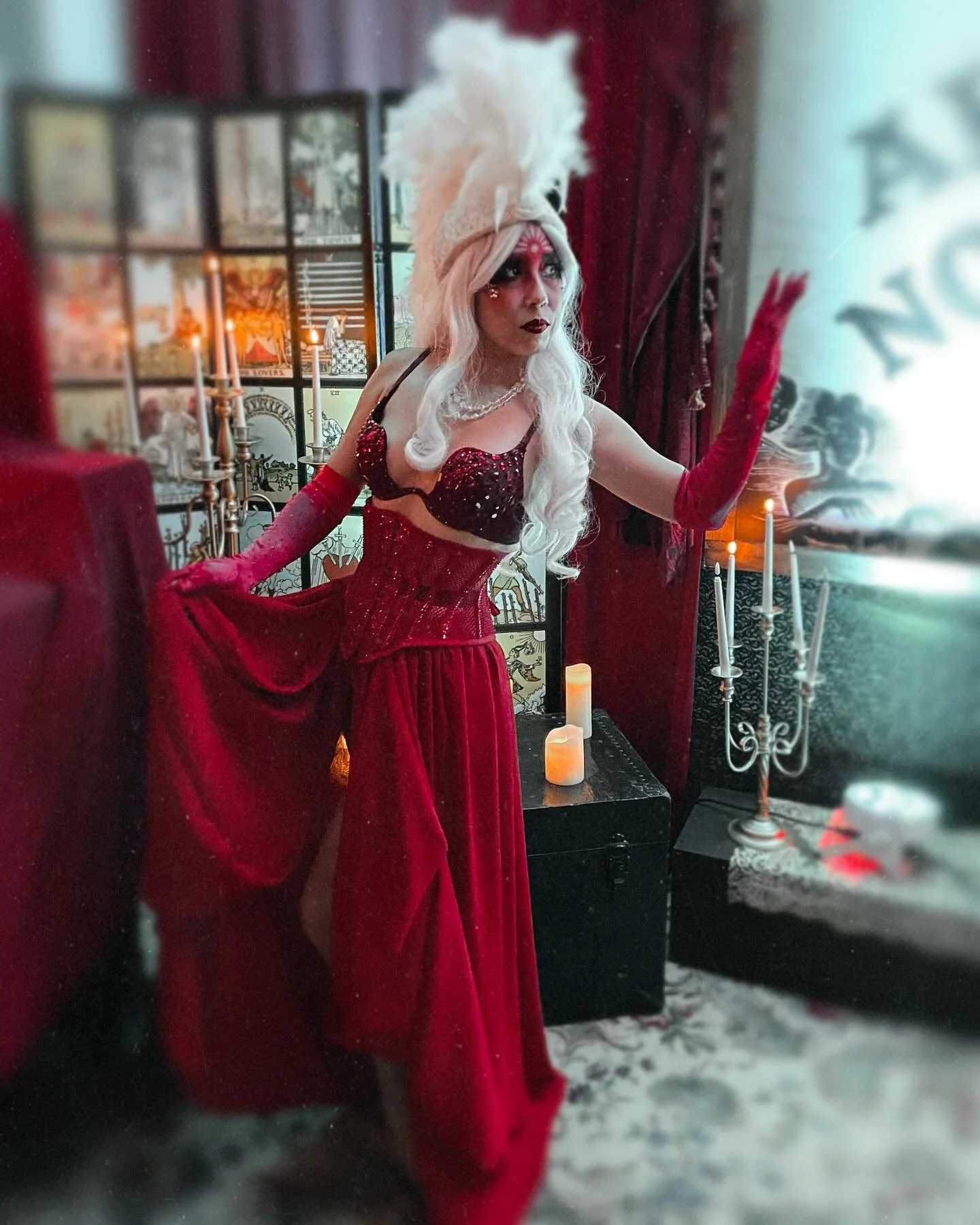 🥀𖢻The veil is thin and we continue to celebrate the macabre tonight with a thrilling and chilling show brought to you by @jaybraggpresents @newvaudeville &hellip; join us for a night of live music with special appearances by yours truly, @lareineth