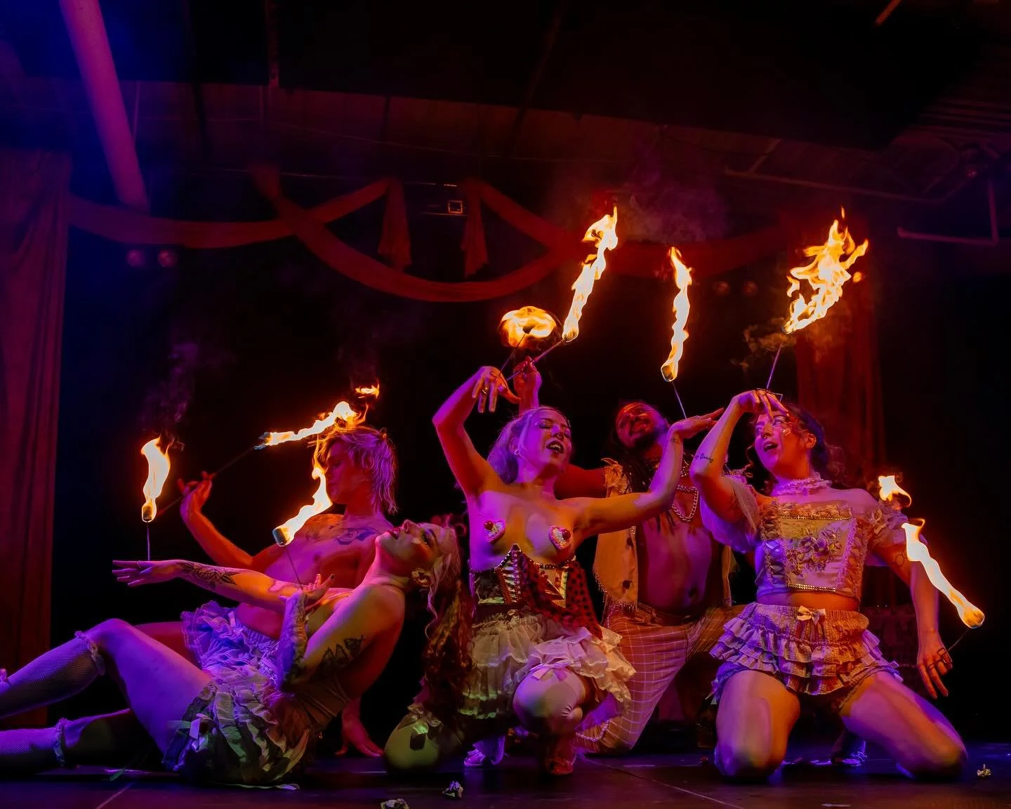 🍰🍒🔥Tonight in NOLA! I am so happy to be performing in this amazing and wild city for the first time as part of the @sideshowhootenanny Inferno fire show! @fire.nymph @jairusaurusrex and I are bringing our @pyro.glyphics PyRococo act in all of its 