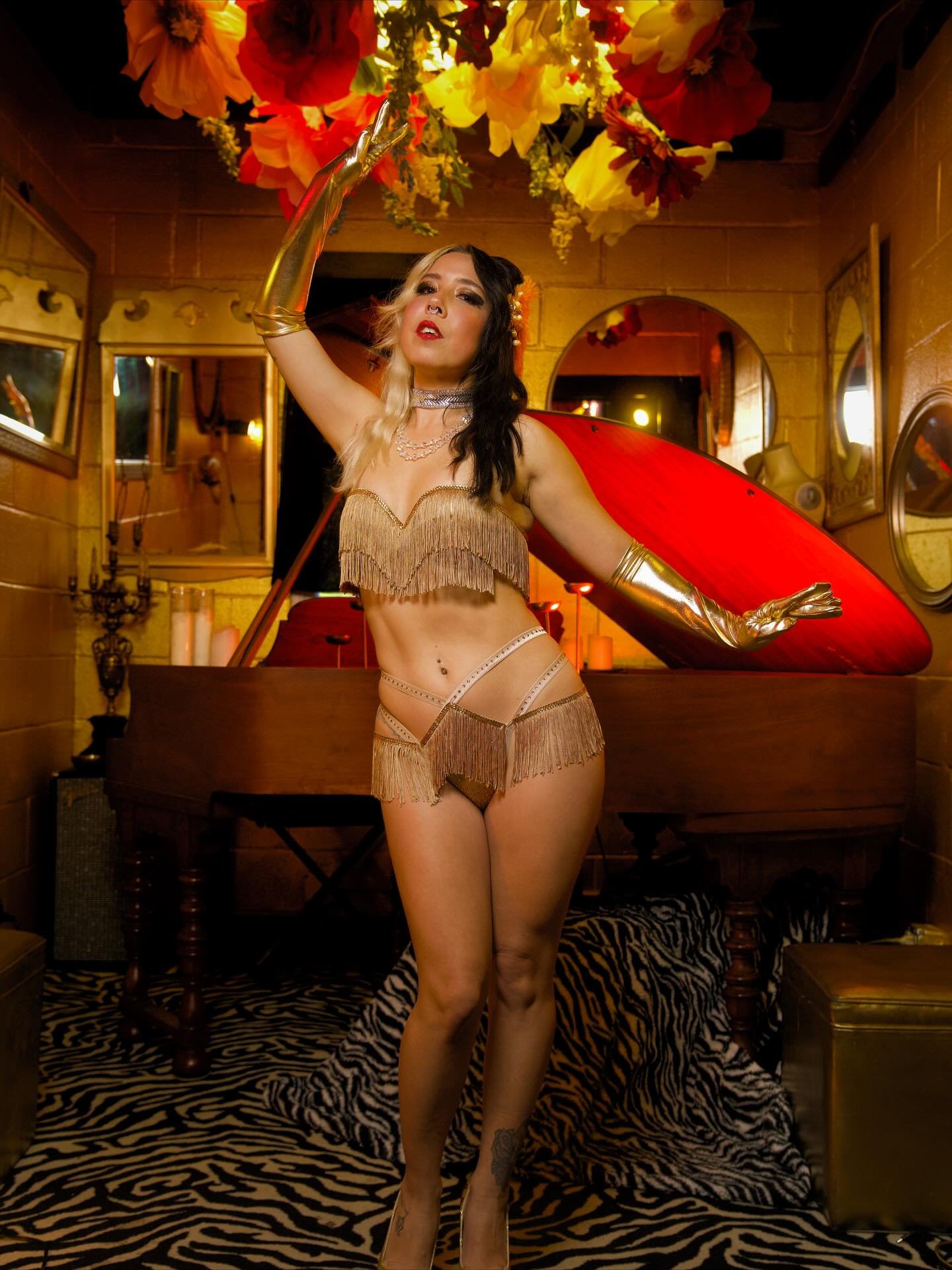 ⚡️🫦😈Tomorrow night!!! Friday 11/21 I am thrilled to hit the stage for The Crazy, The Sexy, The Cruel burlesque show presented by @guard_eden_l at @the_eighth_room !! This amazing lineup features @guard_eden_l @theviolavainglory @tarah.rising @haute