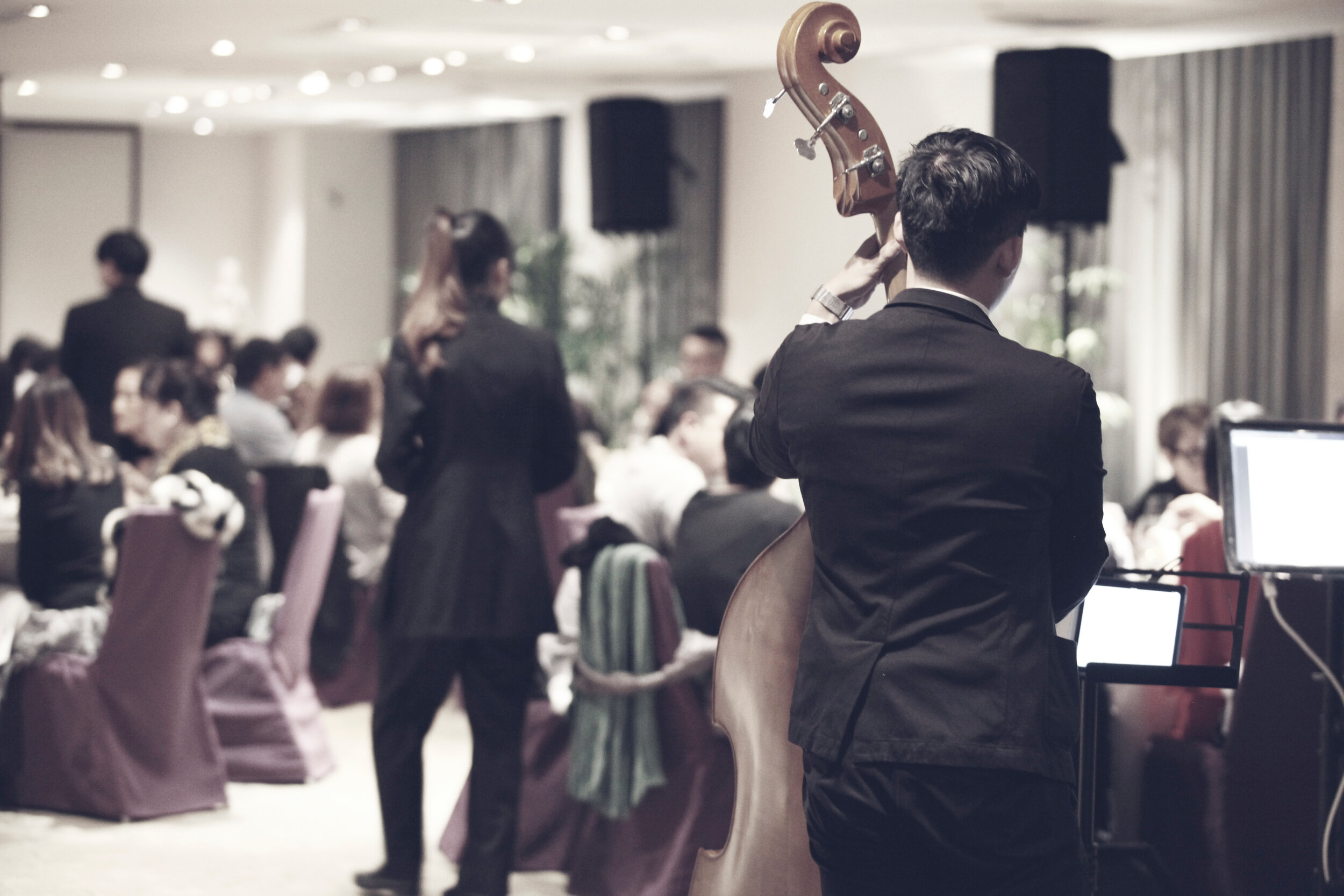 CORPORATE EVENTS & HOLIDAY PARTIES
