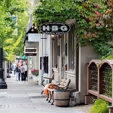 Healdsburg Square