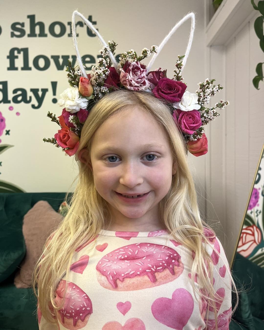 Hop into the weekend with this adorable Easter bunny flower crown! 🐣🌸🥚🌼🌷🐰👑💐

Only 8 are left @ $45.99!!! 

SHOP NOW ➡️➡️ https://www.theflowerdaddy.com/shop-1/easter-bunny-crown

#theflowerdaddy #happyeaster #flowercrown #flowerofinstagram #f