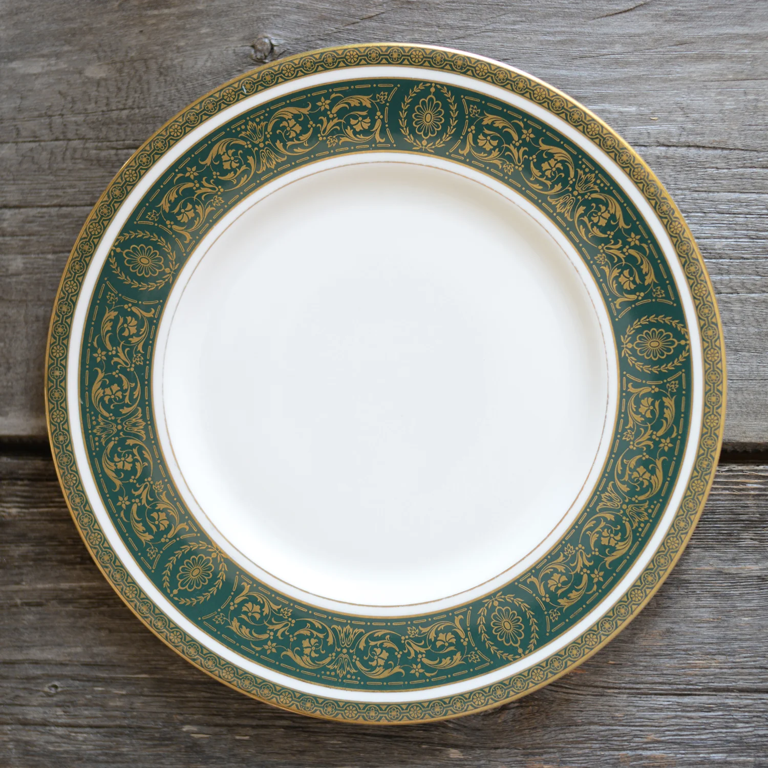 vanborough dinner plate - 2 available