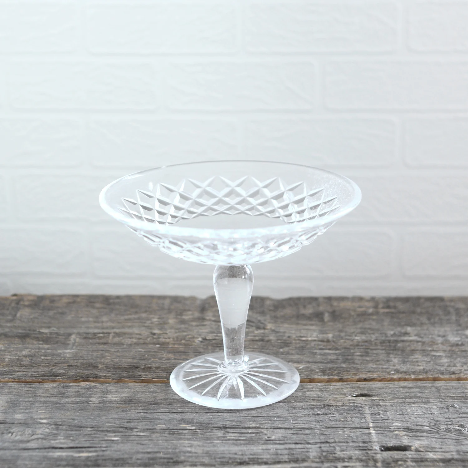 parker pedestal - 7.5" x 6"