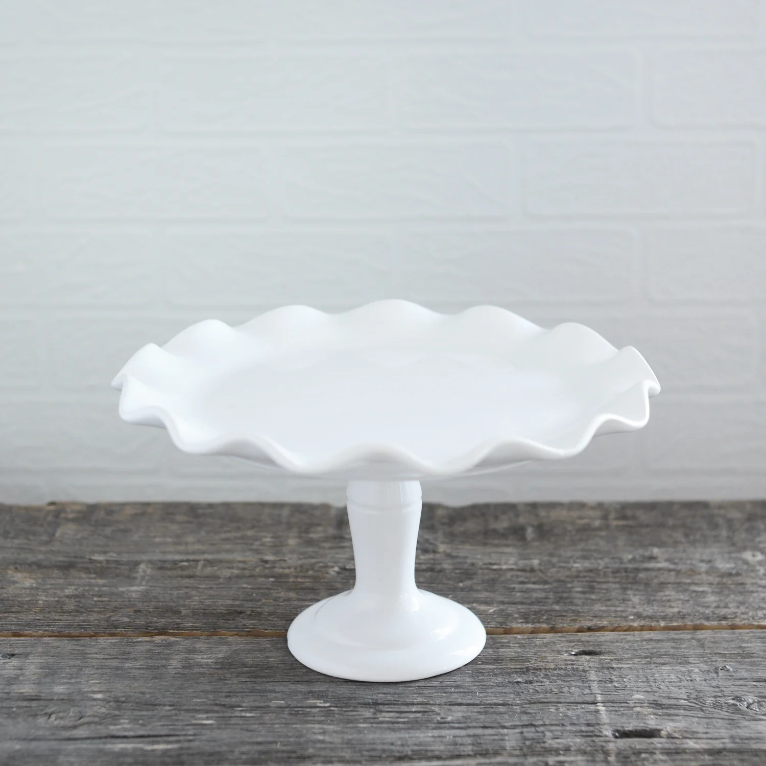 pearle stand - medium - 8" x 5.5"