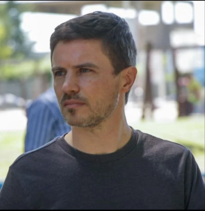      

 
   Augusto Costa es Licenciado en Economía (UBA), Magister en Desarrollo Económico (London School of Economics, Reino Unido) y Magister en Ciencia Política (UNSAM). Es profesor regular de Finanzas Públicas (UBA) e Introducción a la Economía 