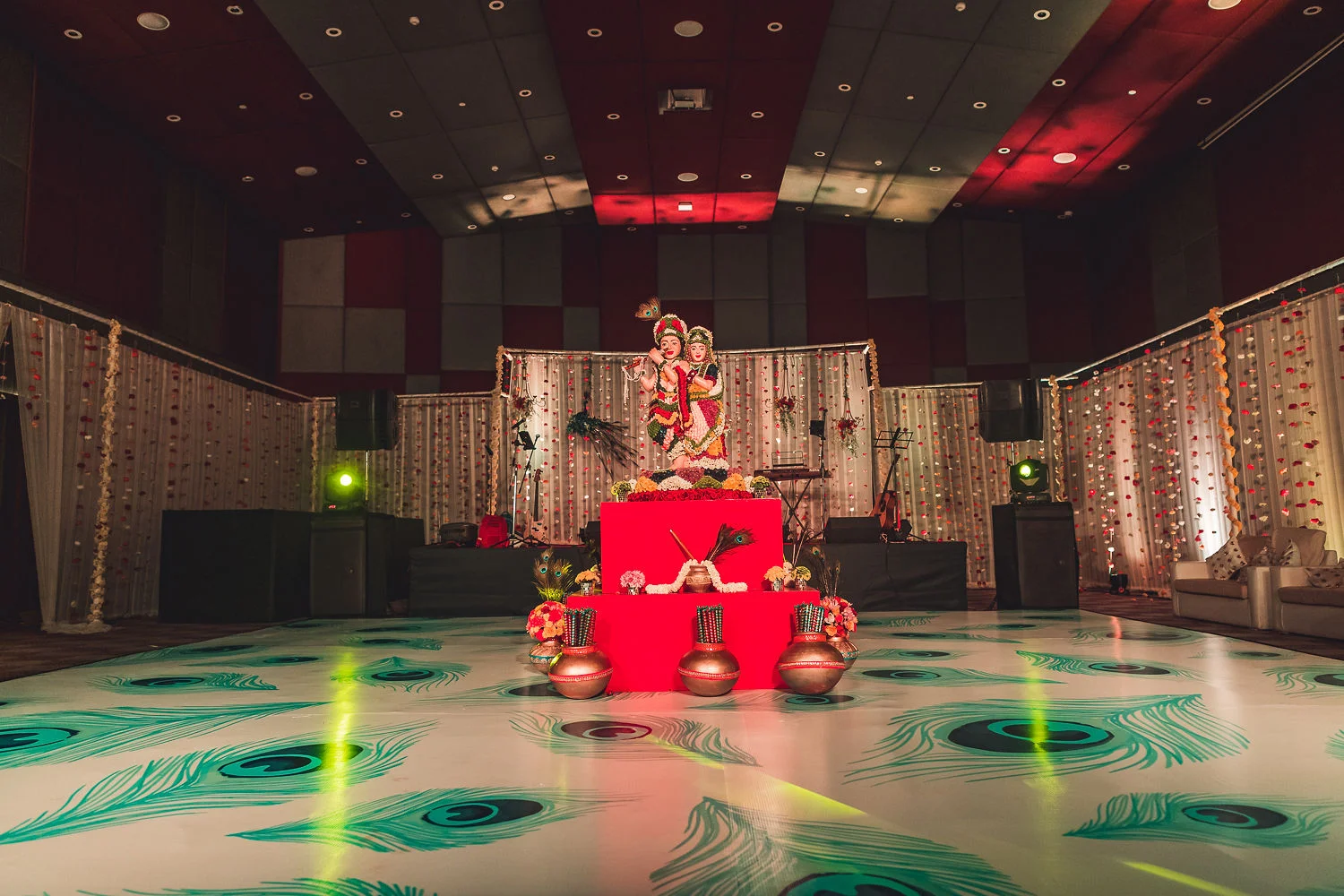 MinistryOfMemories_Falguni&Garette_Decor-87.jpg