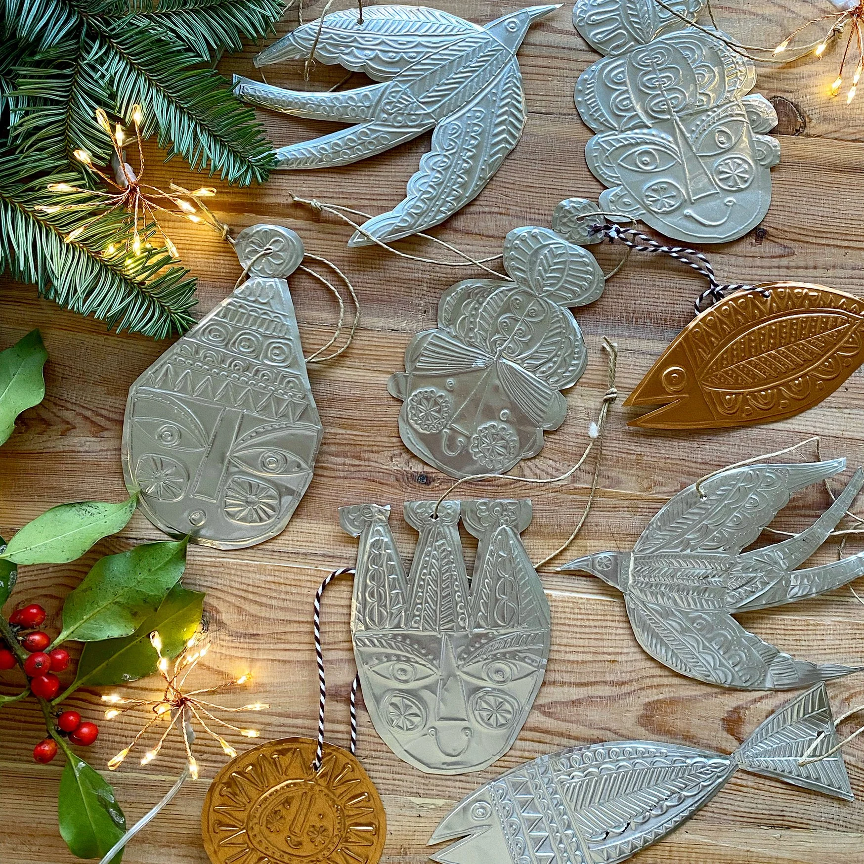 Workshop. Make your own foil embossed decorations