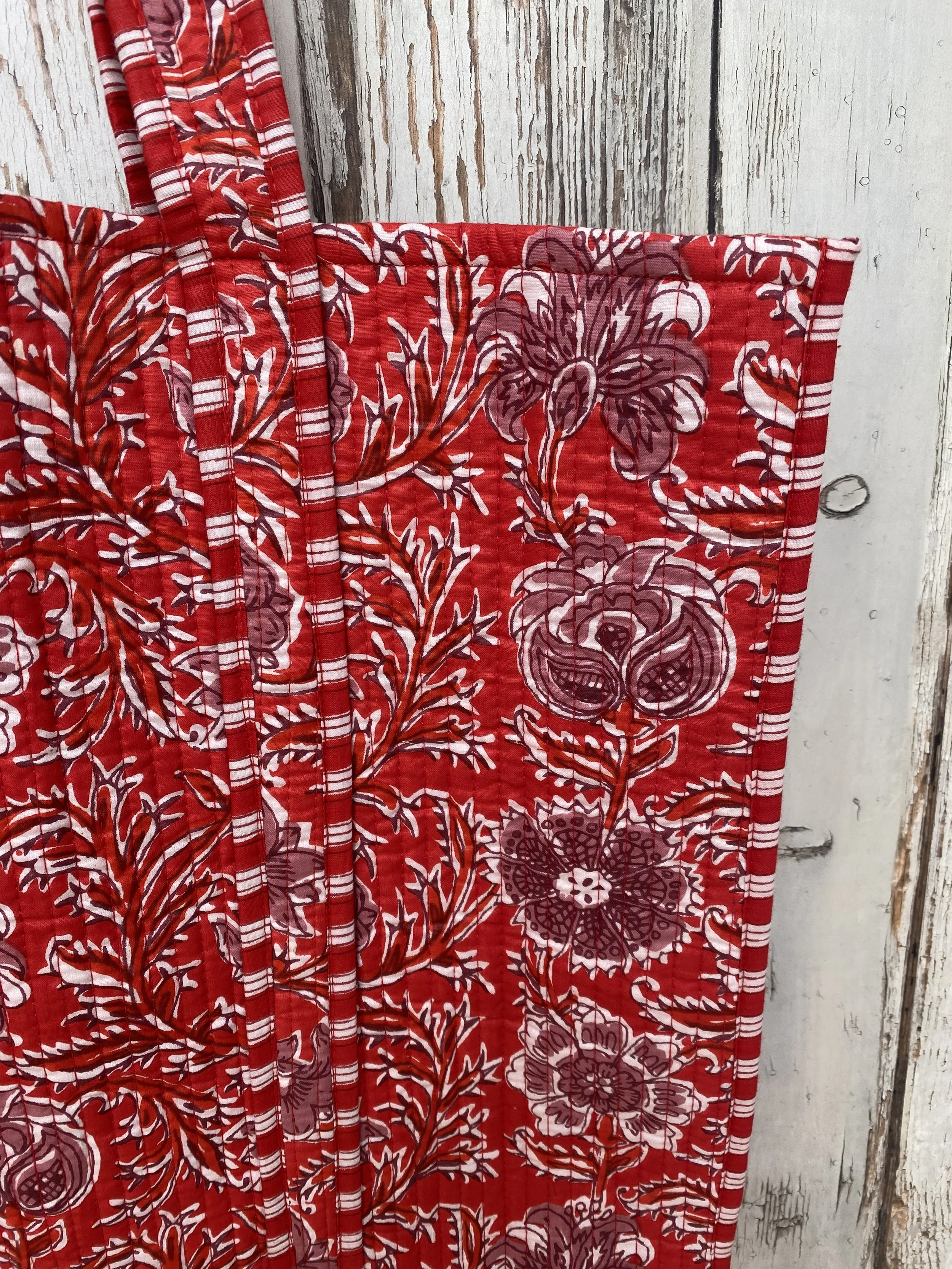 Red Floral pattern Quilted Tote Bag