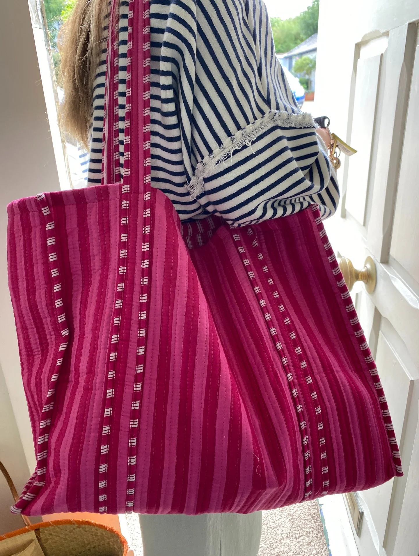 My favourite every day shopper and general all round fabulous &lsquo;out &amp; about&rsquo; bag - and now firmly adopted here by my teen for her summer work bag 😁. 

These cotton totes have been a firm favourite in recent weeks - me and my daughter 