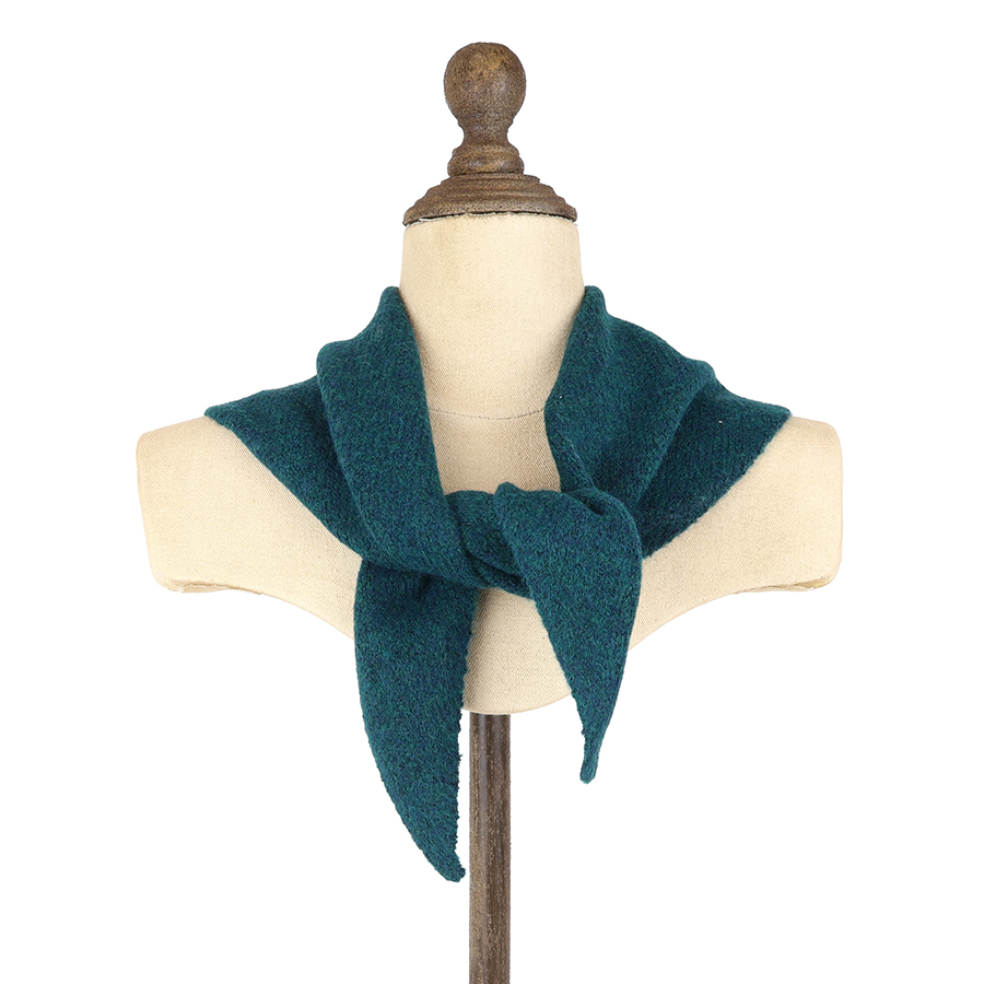 Plain Triangle Knit Scarf