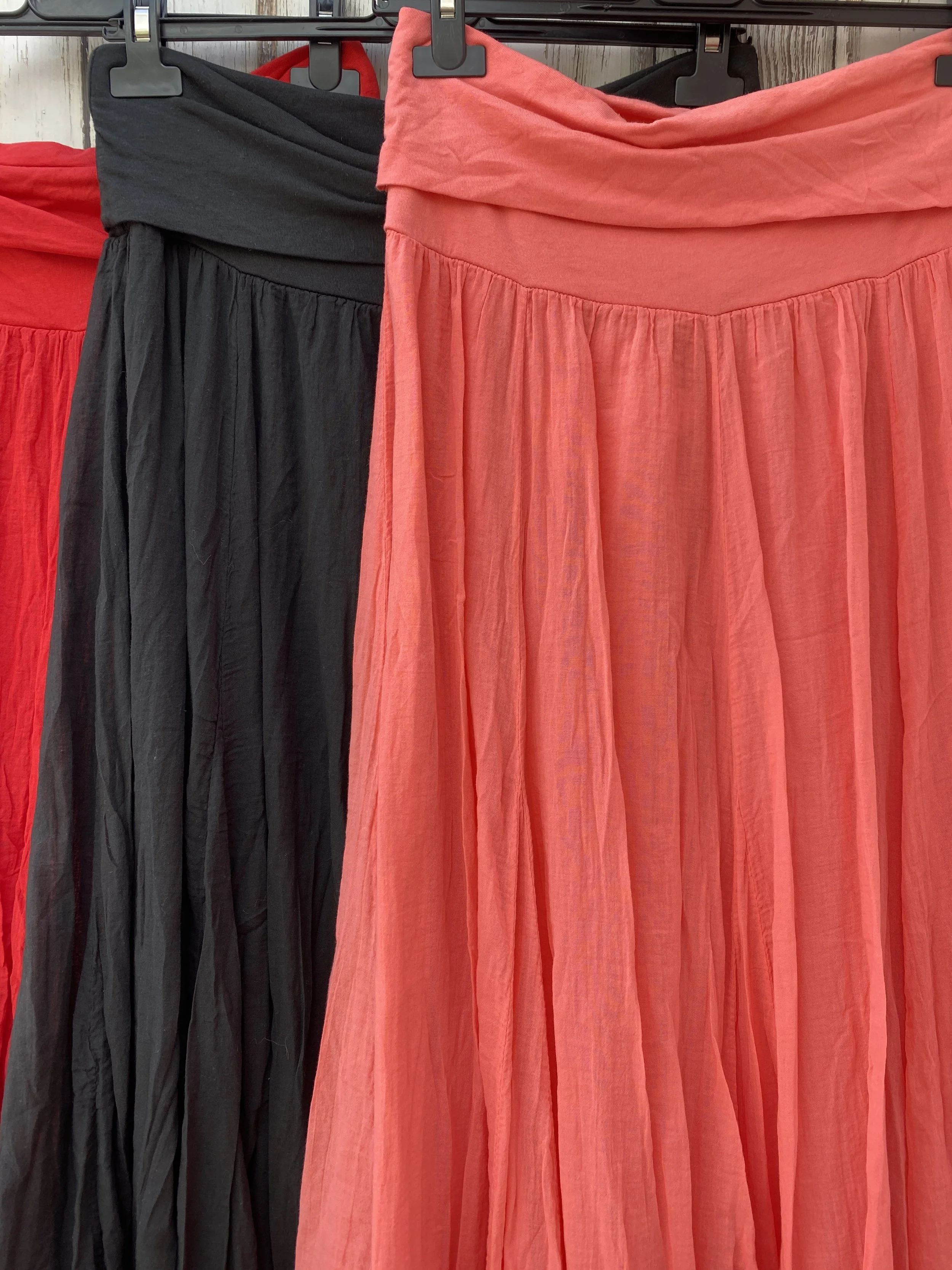 skirtscloseuo.JPG
