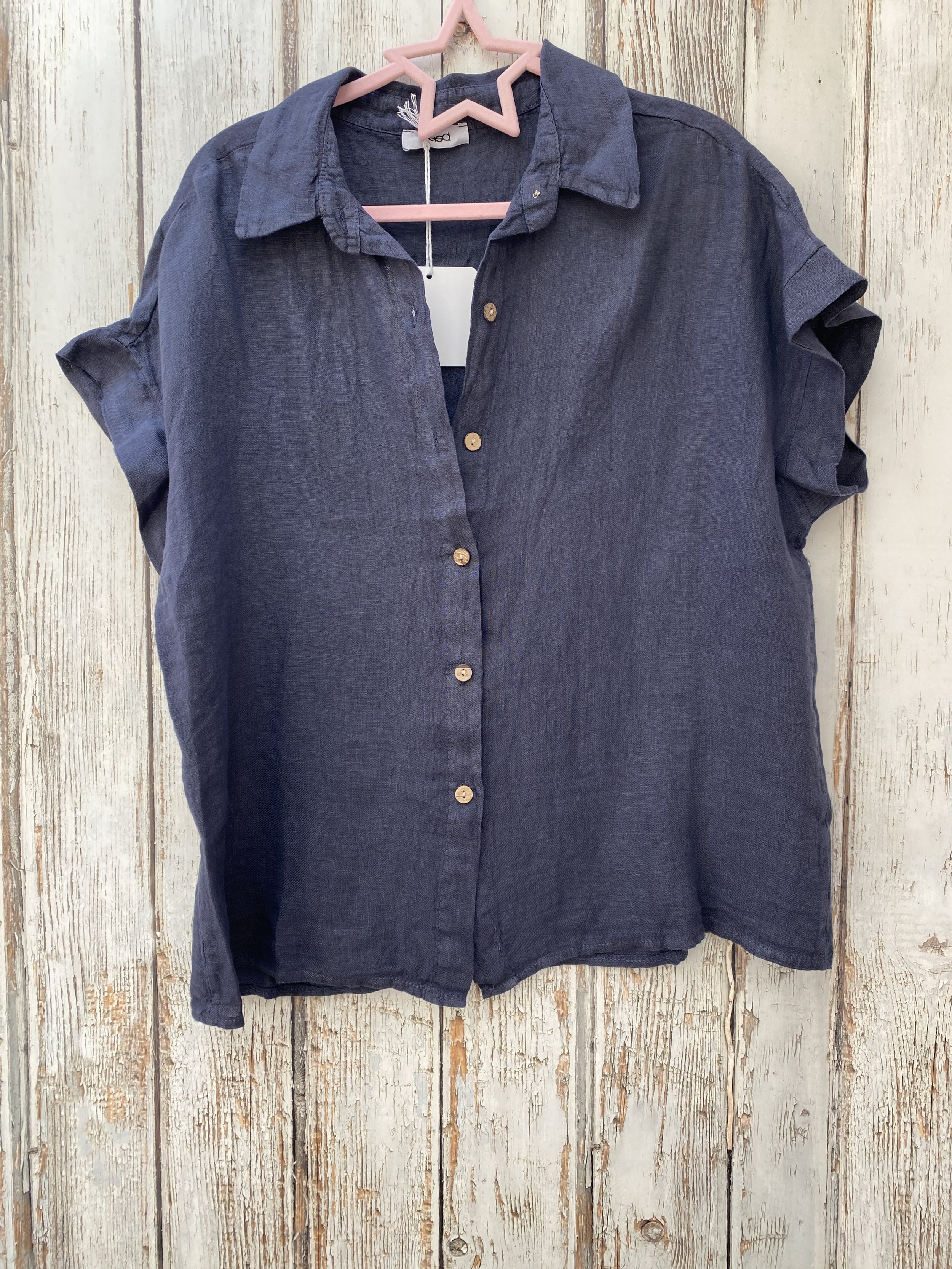 navy_linen_shirt.JPG