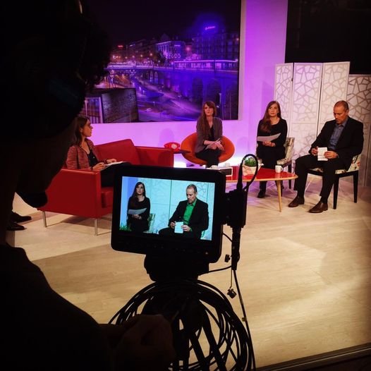 Sous-titrage et animation bilingue d’émissions pour (be)Curious TV, Préverenges