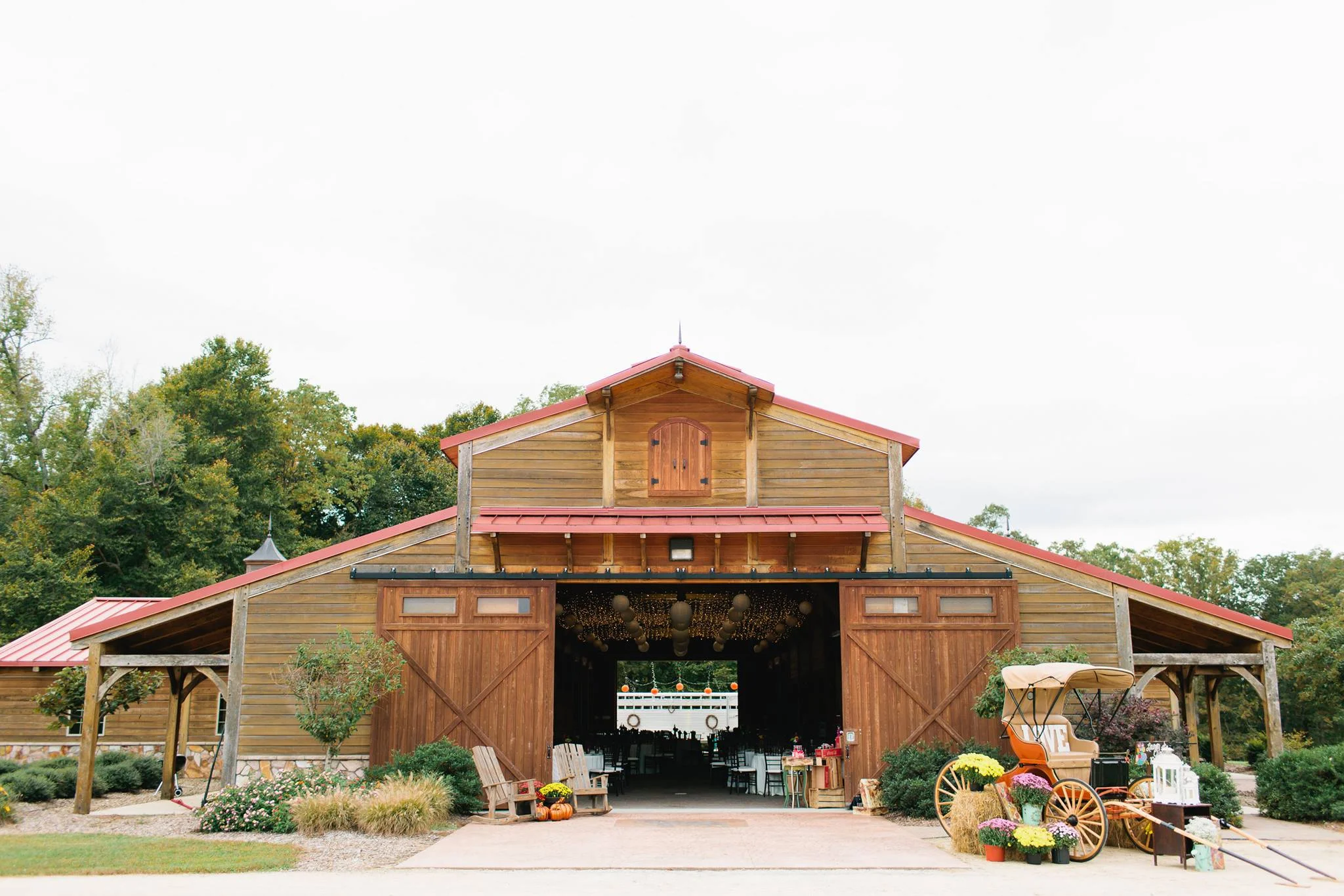 Barn Weddings Venue Wagon Image